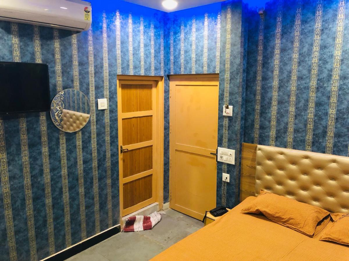 C M Hotel Dharmapuri Exterior photo